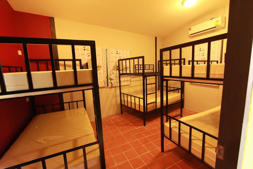Viman Guesthouse Bangkok Ngoại thất bức ảnh