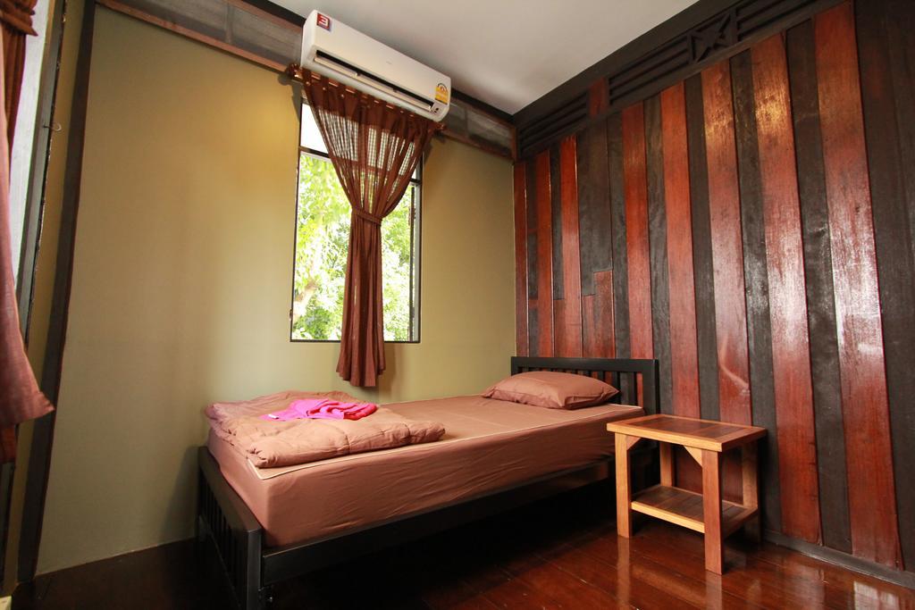 Viman Guesthouse Bangkok Ngoại thất bức ảnh