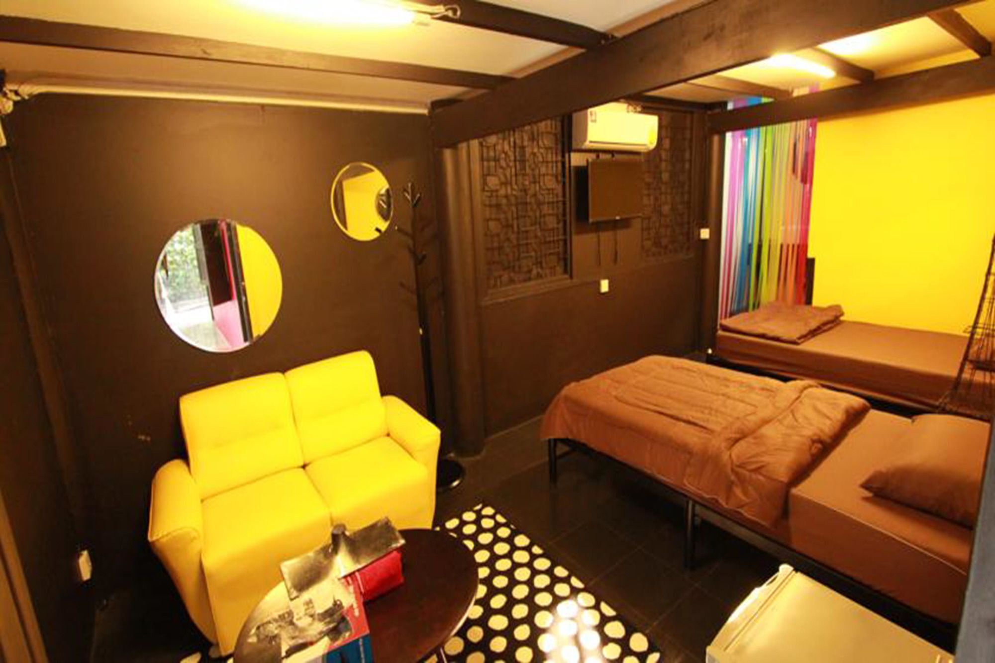 Viman Guesthouse Bangkok Ngoại thất bức ảnh